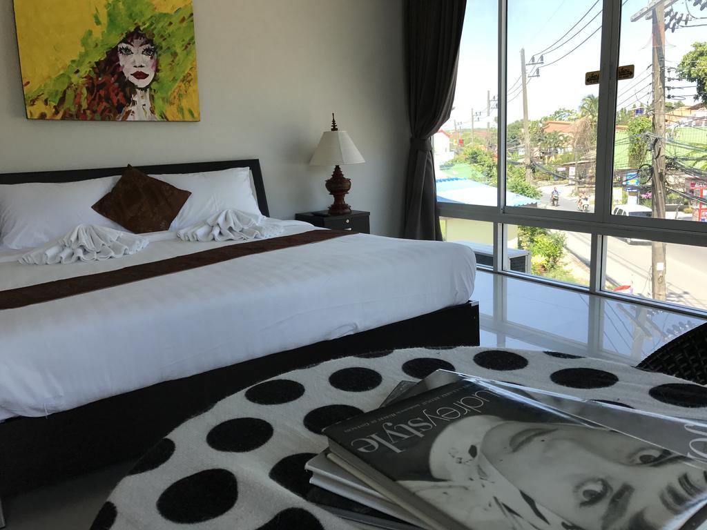 But Different Phuket Boutique Hotel Nai Harn Buitenkant foto