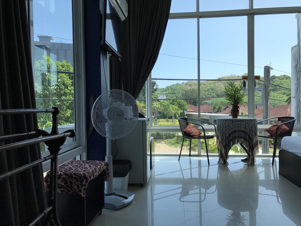 But Different Phuket Boutique Hotel Nai Harn Buitenkant foto