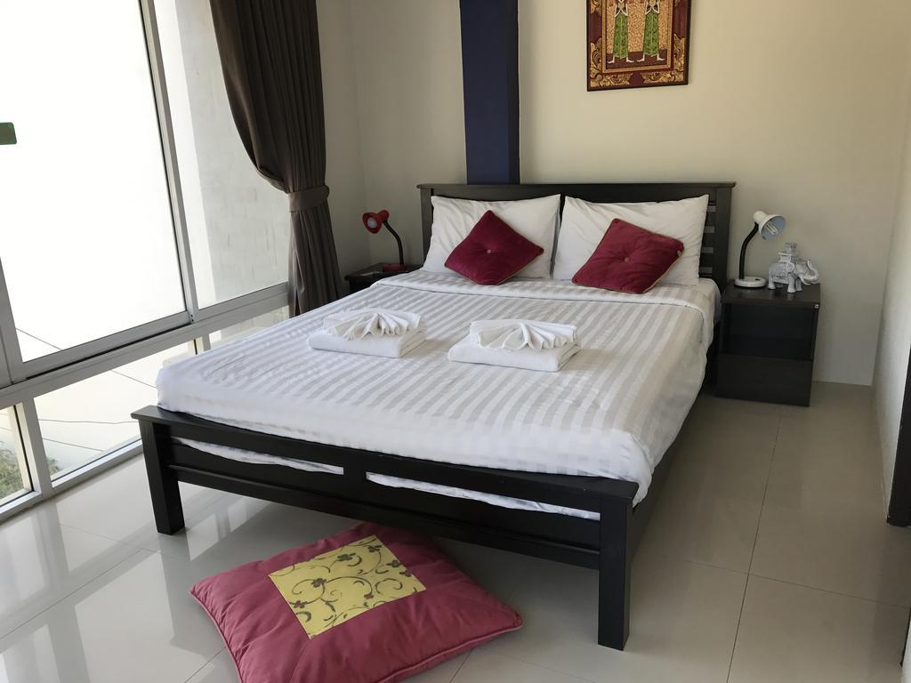But Different Phuket Boutique Hotel Nai Harn Buitenkant foto