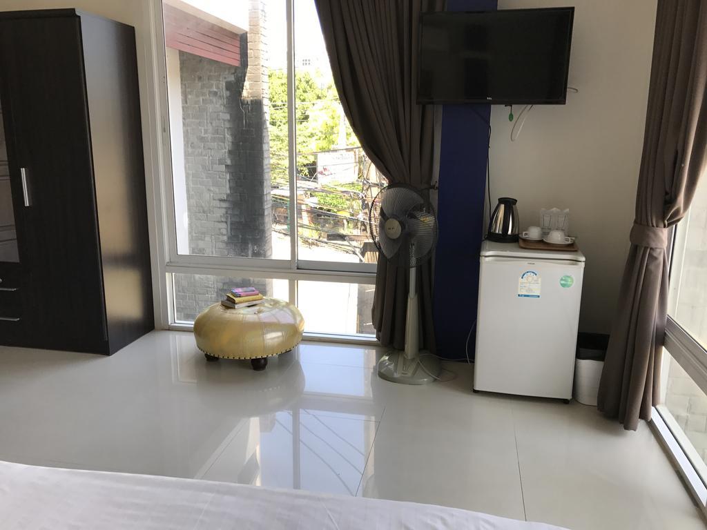 But Different Phuket Boutique Hotel Nai Harn Buitenkant foto