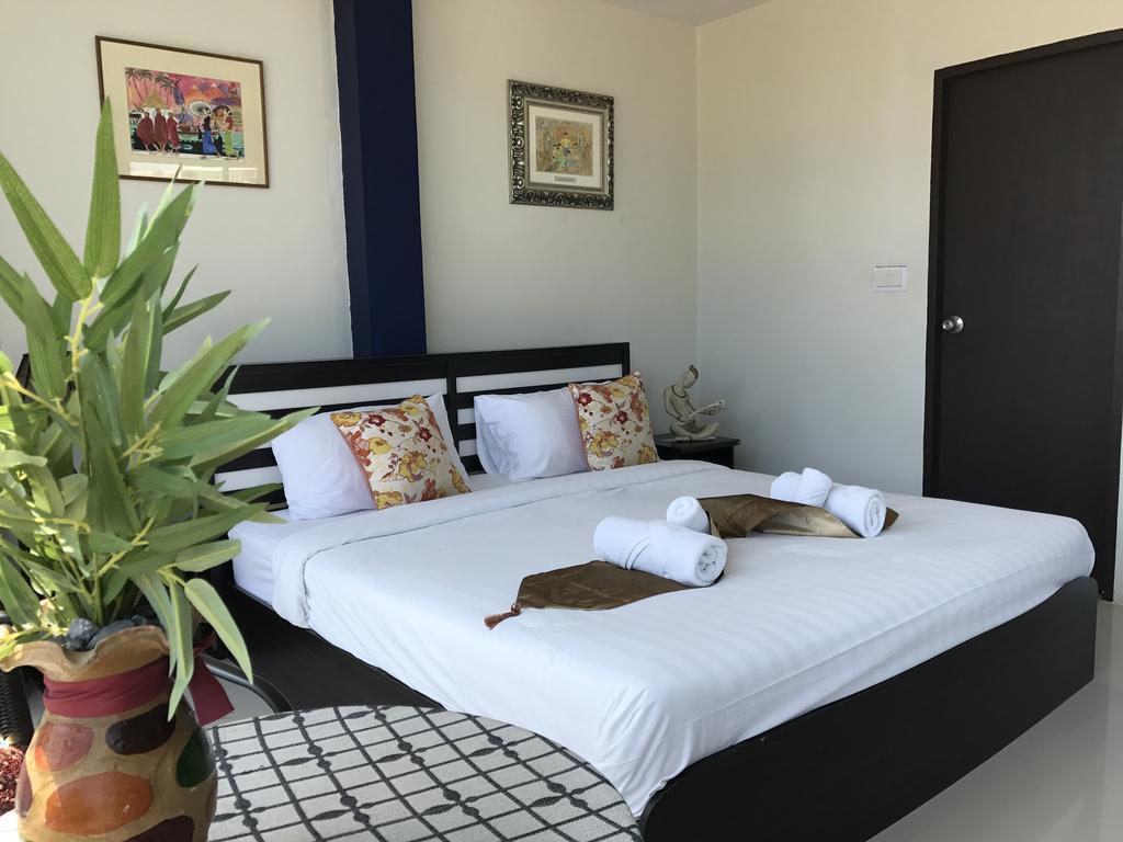 But Different Phuket Boutique Hotel Nai Harn Buitenkant foto