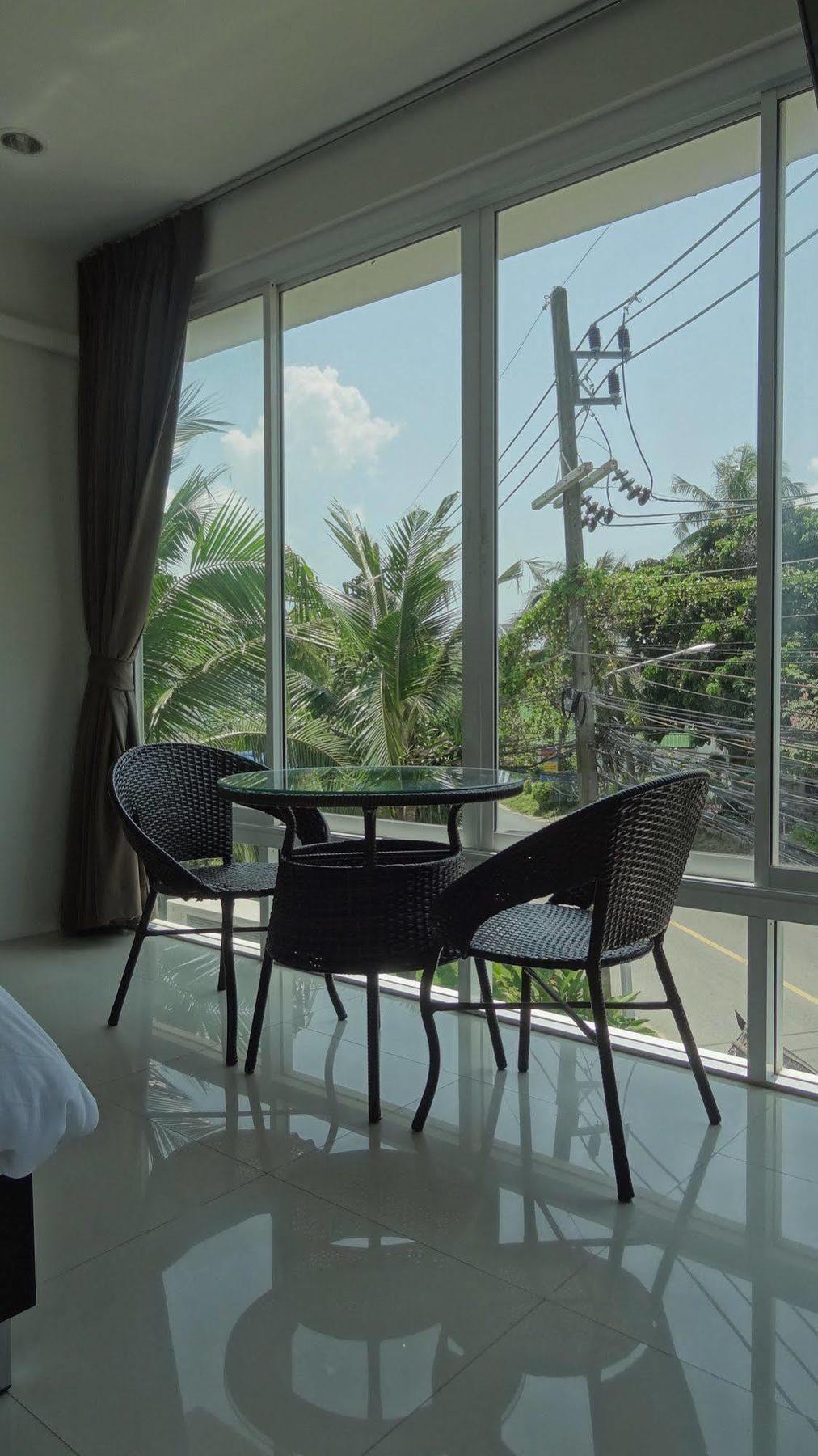But Different Phuket Boutique Hotel Nai Harn Buitenkant foto