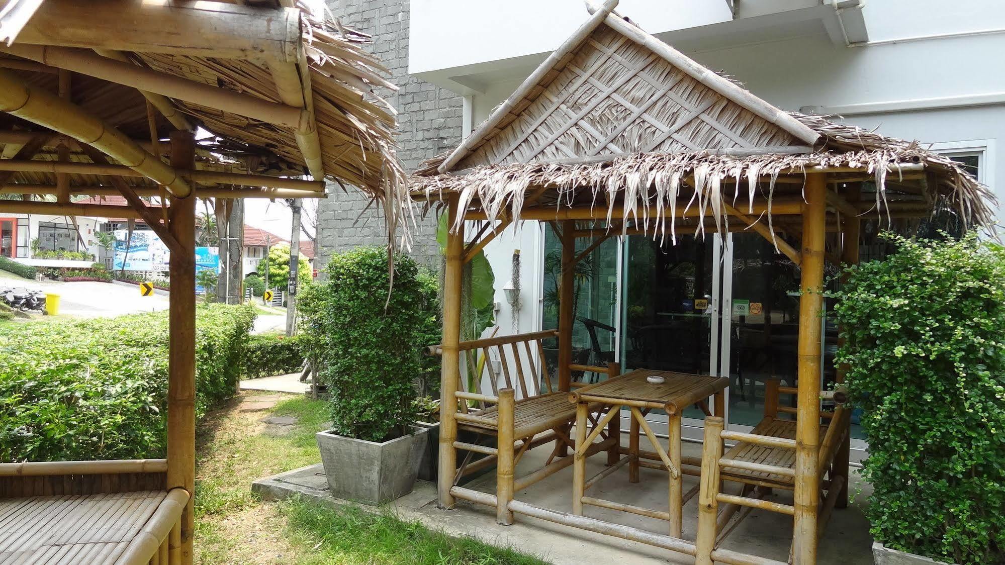 But Different Phuket Boutique Hotel Nai Harn Buitenkant foto