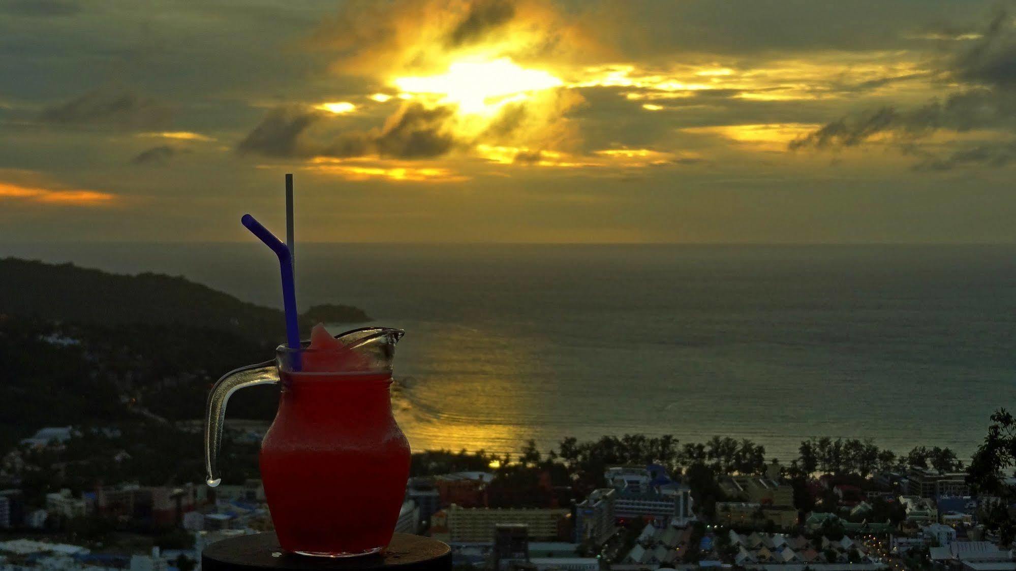 But Different Phuket Boutique Hotel Nai Harn Buitenkant foto