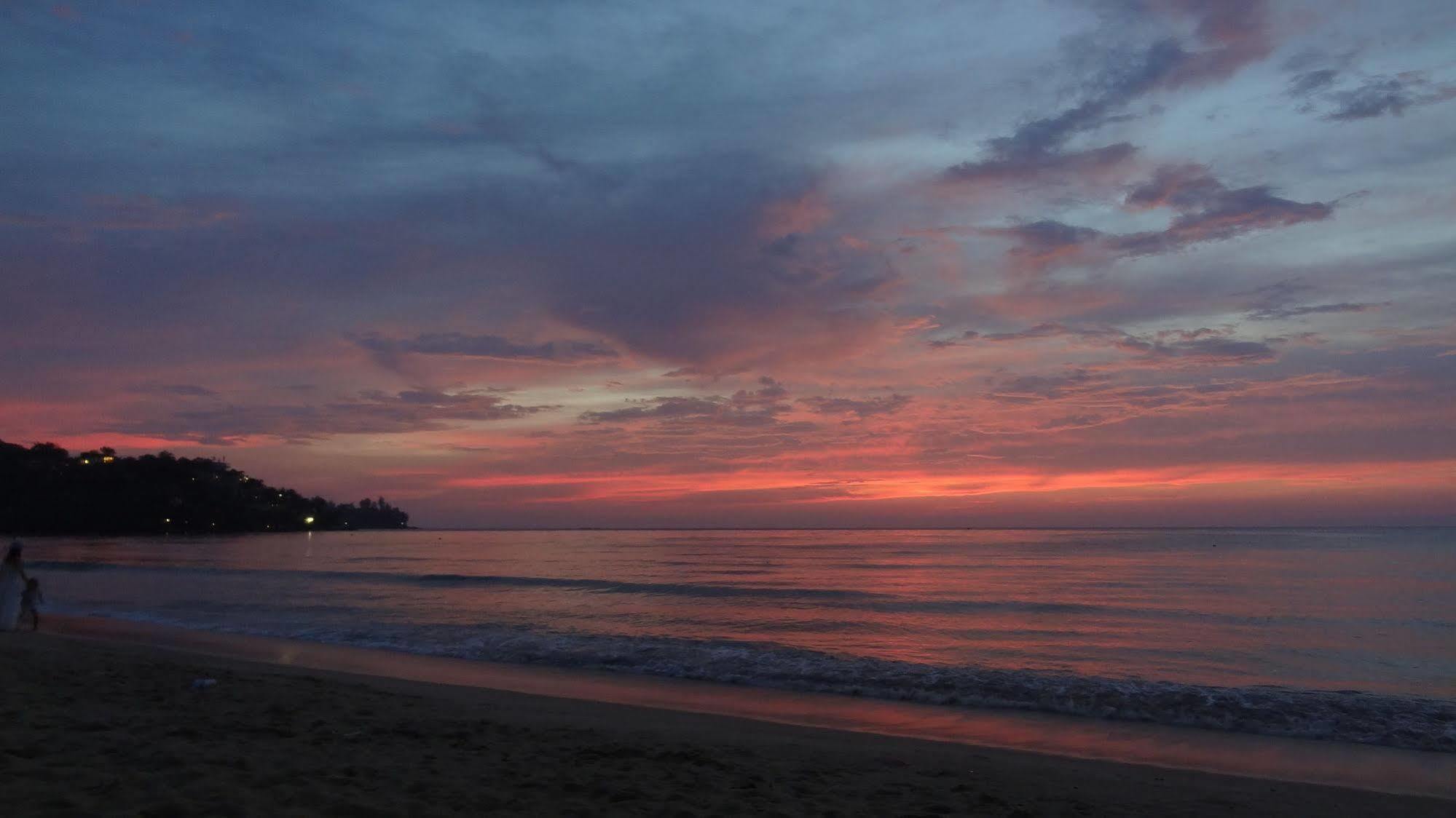 But Different Phuket Boutique Hotel Nai Harn Buitenkant foto